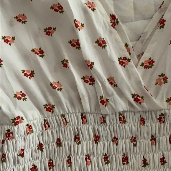 Designer With Jéan white floral dress. - Picture 4 of 6